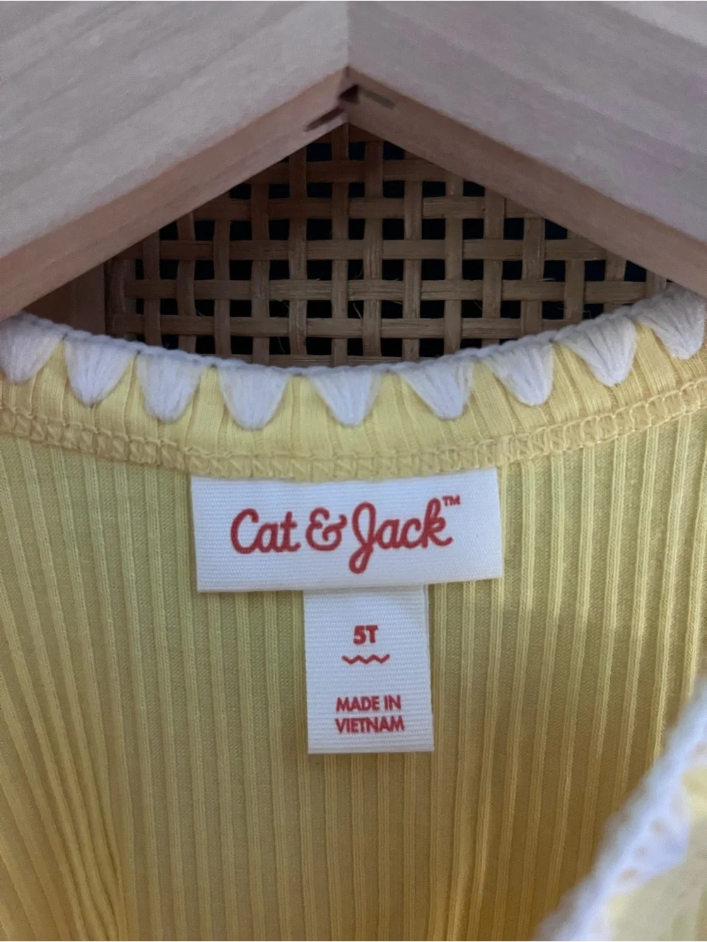 Cat & Jack 5T Yellow Ribbed Tank with White Scalloped Trim
